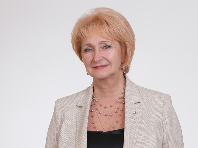Милые женщины! Искренне поздравляю Вас с замечательным весенним праздником – Международным женским днем 8 марта!.